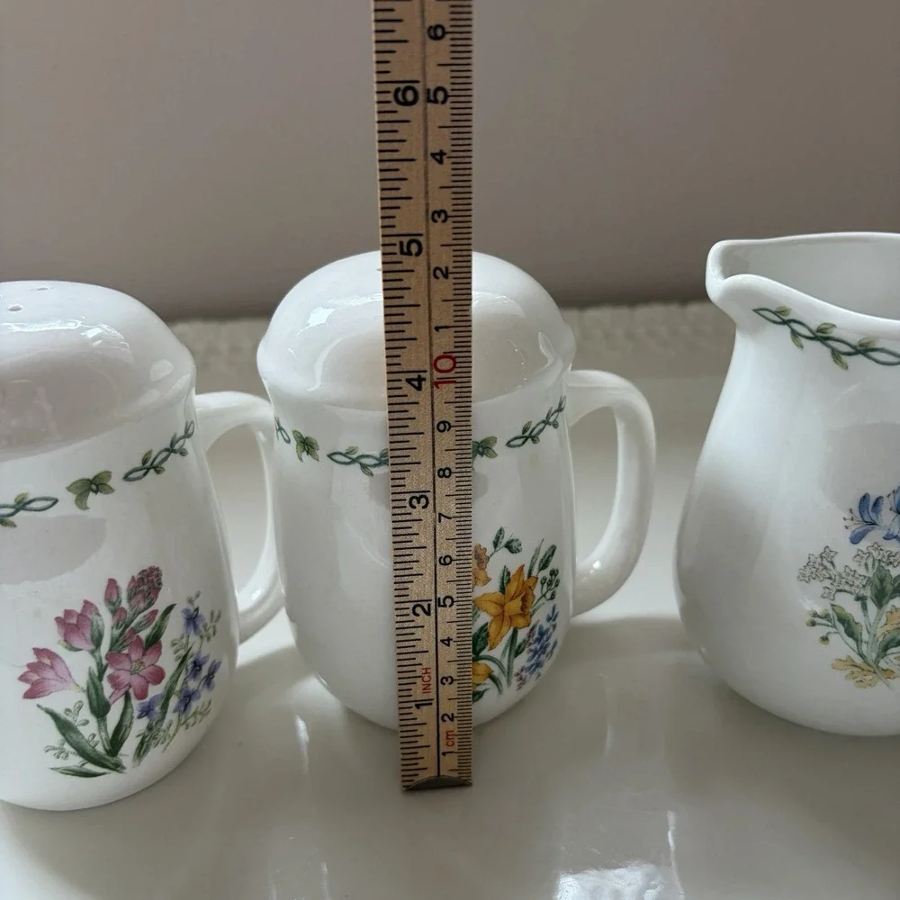 Thomson Pottery Floral Garden China Creamer & Covered Shakers Set Microwave Safe